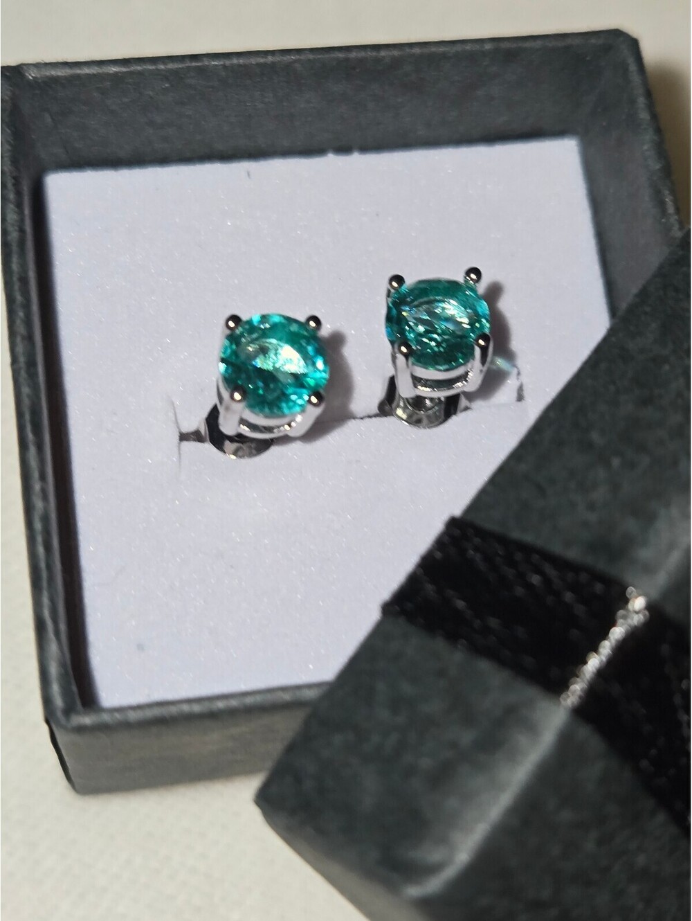 925 Silver Plated Blue-Green Moissanite Stud Earrings 1 Carat